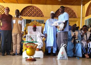 Ladji Sanou, lauréat du Grand Prix du Mogho Naaba
