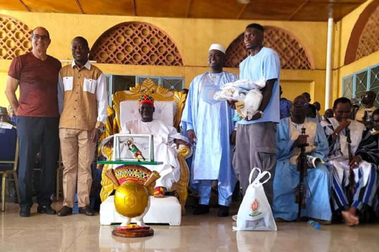 Ladji Sanou, lauréat du Grand Prix du Mogho Naaba