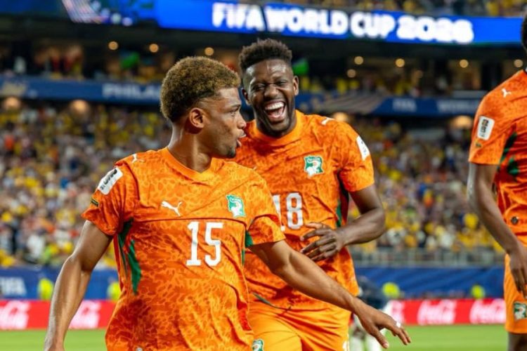 Amad Diallo et Ibrahim Sangaré. Source photo : page de l'Equipe Nationale de Football Côte d'Ivoire sur Facebook