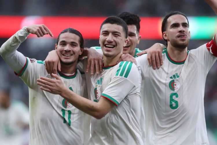 L'équipe de l'Algérie. Site officiel de la CAF